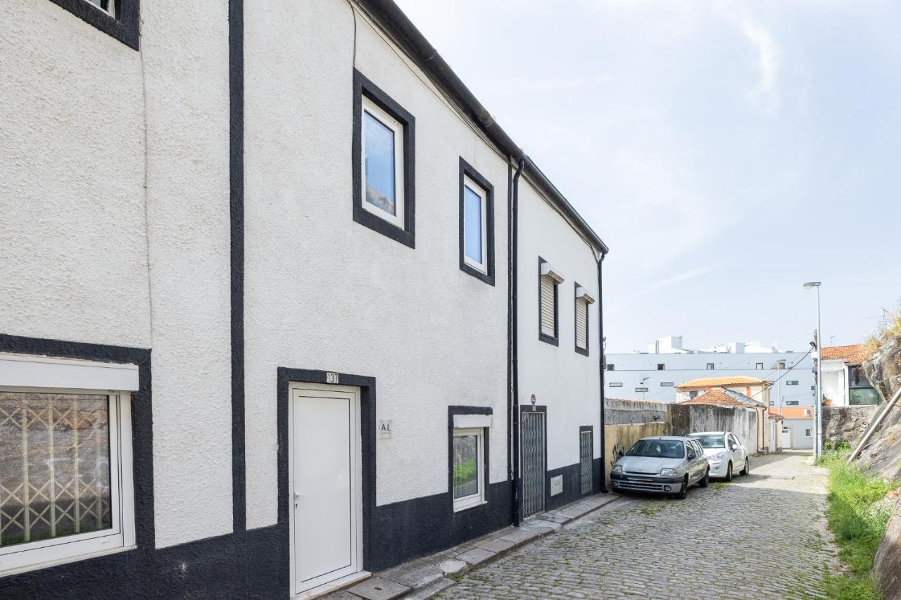 Отель Downtown A Whole House Duplex Designed For Remote Work And Near Metro Lapa Порту Экстерьер фото